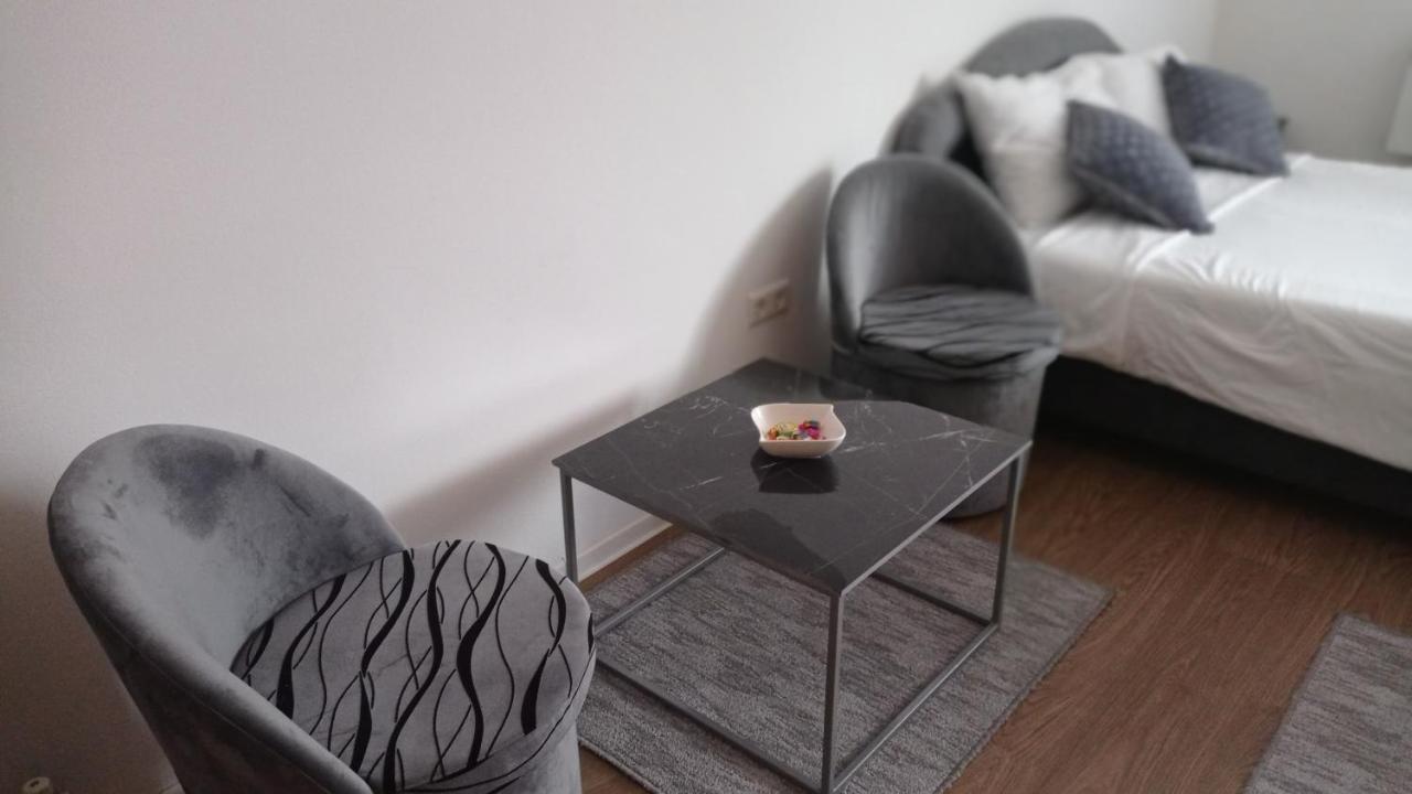 Ferienwohnung Sleep And Drive 2 SJJ Exterior foto